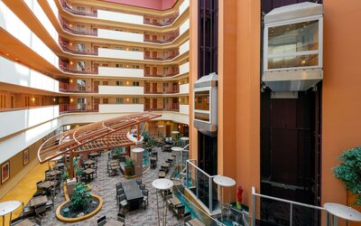 Embassy Suites Omaha-La Vista/Hotel & Conference Center