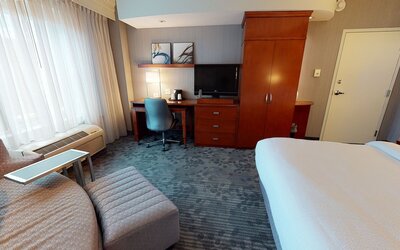 Courtyard by Marriott Omaha La Vista