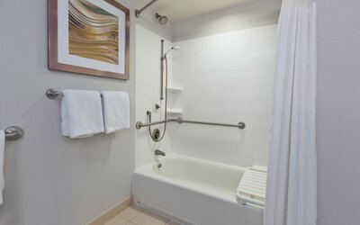 Courtyard by Marriott Omaha La Vista