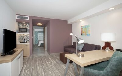 Hilton Garden Inn Omaha Aksarben Village