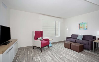 Hilton Garden Inn Omaha Aksarben Village