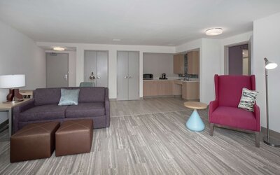 Hilton Garden Inn Omaha Aksarben Village