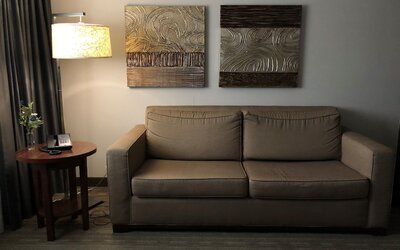 DoubleTree by Hilton Omaha Southwest