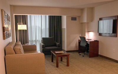 DoubleTree by Hilton Omaha Southwest