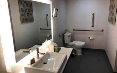DoubleTree by Hilton Omaha Southwest