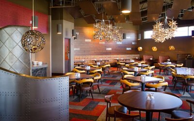 DoubleTree by Hilton Omaha Southwest
