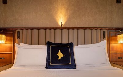 The Peregrine Omaha Downtown, Curio Collection by Hilton