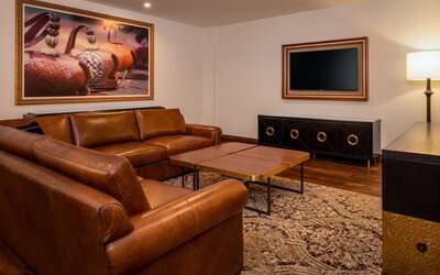 The Peregrine Omaha Downtown, Curio Collection by Hilton