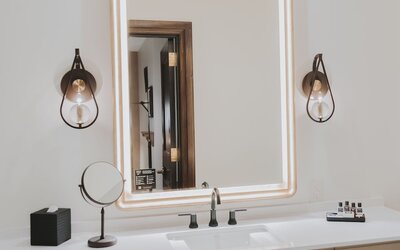 The Peregrine Omaha Downtown, Curio Collection by Hilton