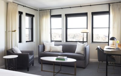 Kimpton Cottonwood by IHG