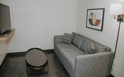 Holiday Inn Omaha Downtown - Waterpark by IHG