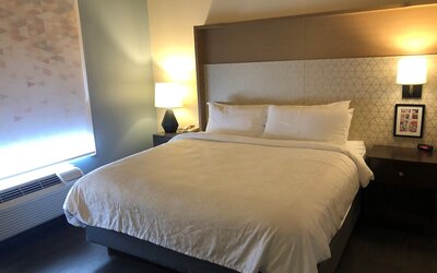 Holiday Inn Omaha Downtown - Waterpark by IHG