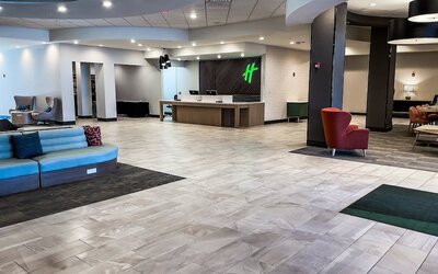 Holiday Inn Omaha Downtown - Waterpark by IHG