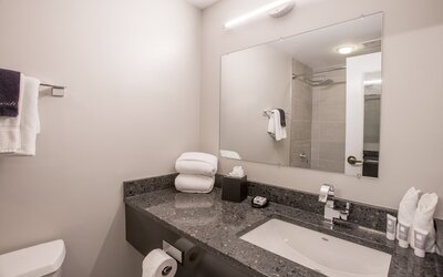 Magnolia Hotel Omaha