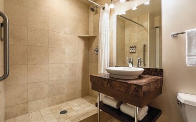 Magnolia Hotel Omaha