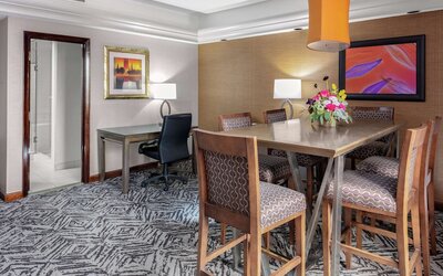 DoubleTree by Hilton Omaha Downtown