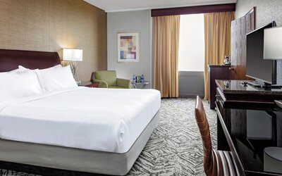 One King Bed, Non-Smoking, Accessible