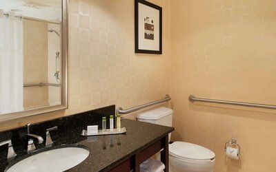 DoubleTree by Hilton Omaha Downtown