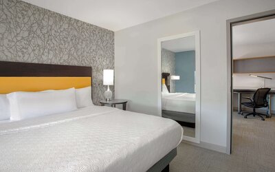 Home2 Suites by Hilton Omaha West, NE