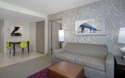Home2 Suites by Hilton Omaha West, NE