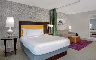 Home2 Suites by Hilton Omaha West, NE