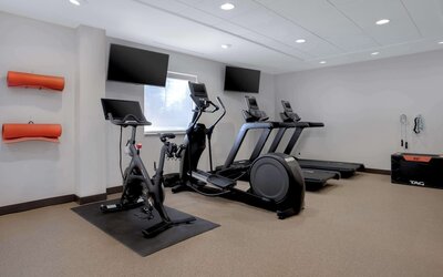 Home2 Suites by Hilton Omaha West, NE