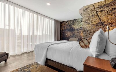 Cambria Hotel Omaha Downtown