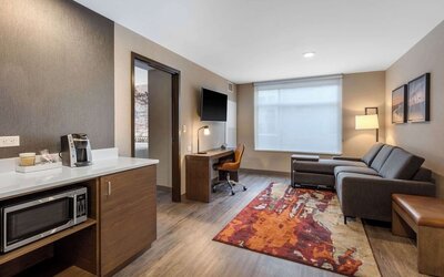 Cambria Hotel Omaha Downtown