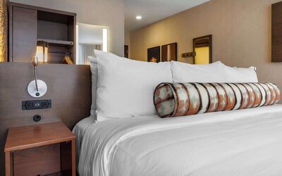 Cambria Hotel Omaha Downtown
