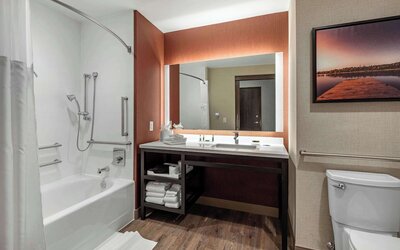 Cambria Hotel Omaha Downtown