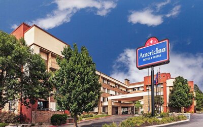 AmericInn by Wyndham Omaha