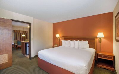 AmericInn by Wyndham Omaha