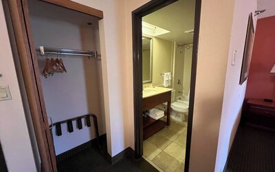 AmericInn by Wyndham Omaha