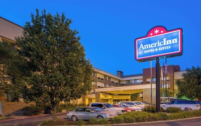 AmericInn by Wyndham Omaha