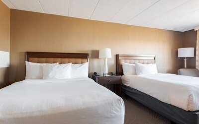Wyndham Omaha / West Dodge