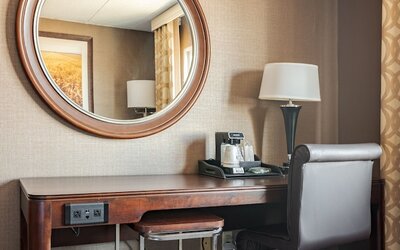 Wyndham Omaha / West Dodge