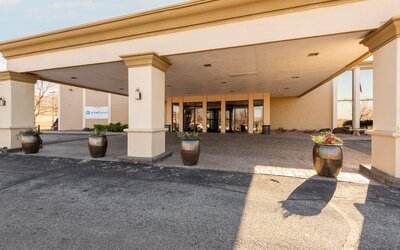 Wyndham Omaha / West Dodge