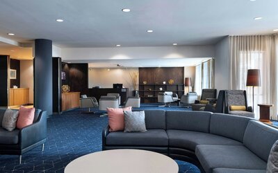 Courtyard Marriott Aksarben Village