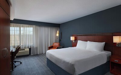 Courtyard Marriott Aksarben Village
