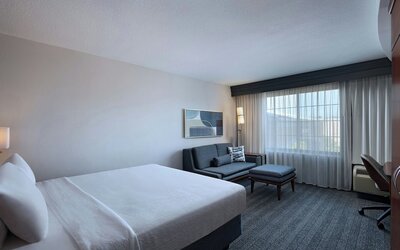 Courtyard Marriott Aksarben Village