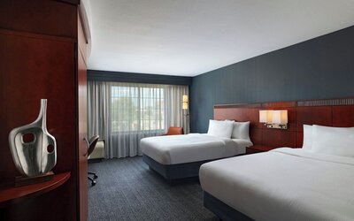 Courtyard Marriott Aksarben Village