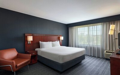 Courtyard Marriott Aksarben Village