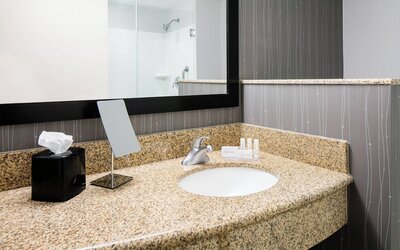 Courtyard Marriott Aksarben Village