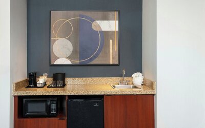 Courtyard Marriott Aksarben Village