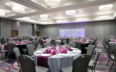 Courtyard by Marriott Omaha Bellevue Beardmore Event Center