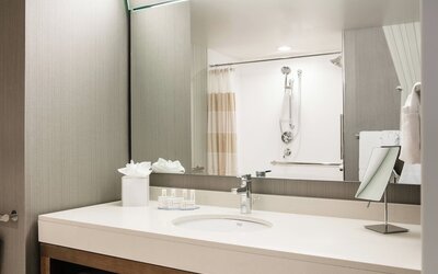 Courtyard by Marriott Omaha Bellevue Beardmore Event Center