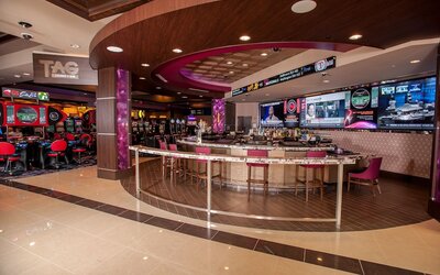 Harrah's Council Bluffs – A Caesars Rewards Destination