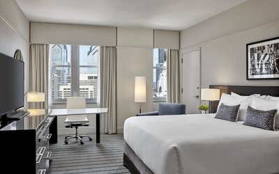 Loews Philadelphia Hotel