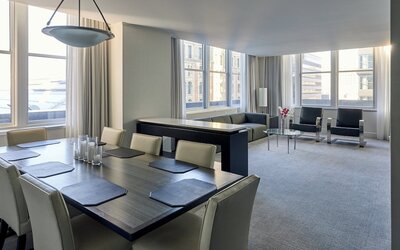 Loews Philadelphia Hotel