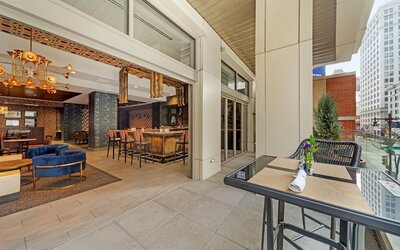 Cambria Hotel Philadelphia Downtown - Center City